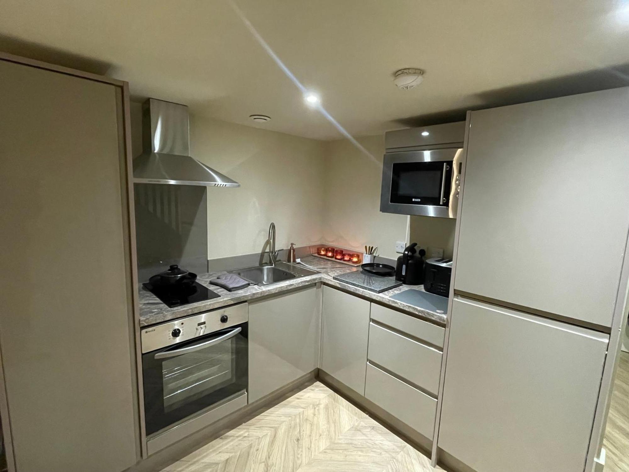 Central Station Luxury Mezzanine Apartment In Central Leeds מראה חיצוני תמונה