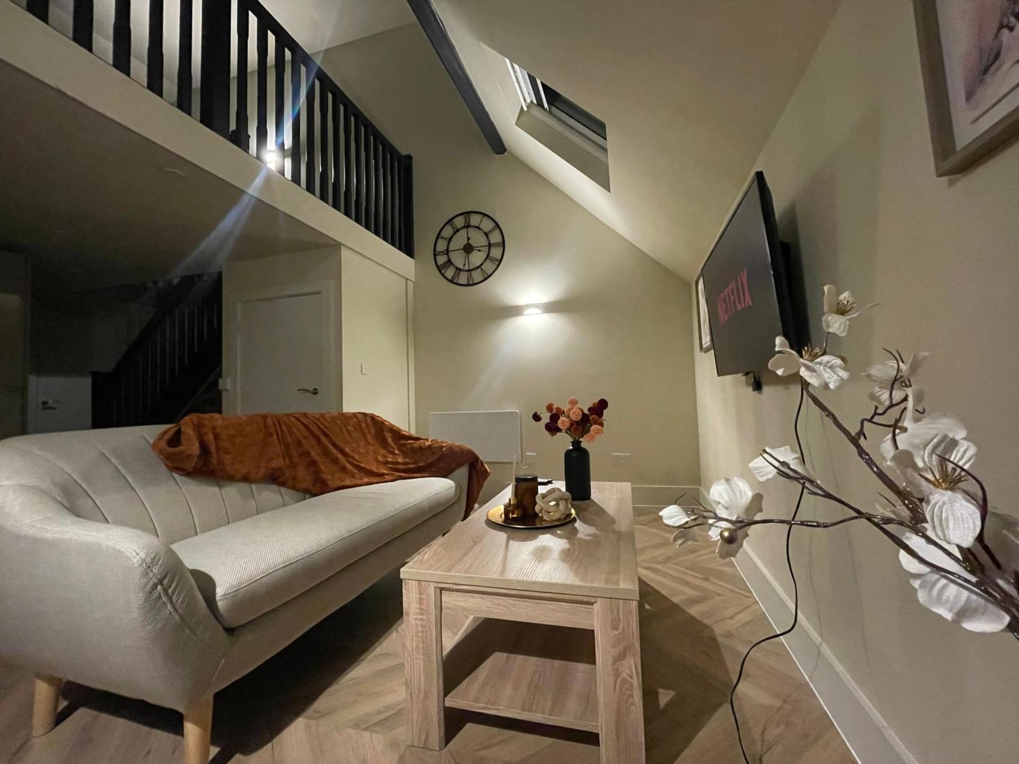 Central Station Luxury Mezzanine Apartment In Central Leeds מראה חיצוני תמונה